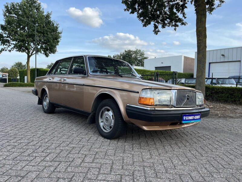 1981 Volvo 264 GL-3