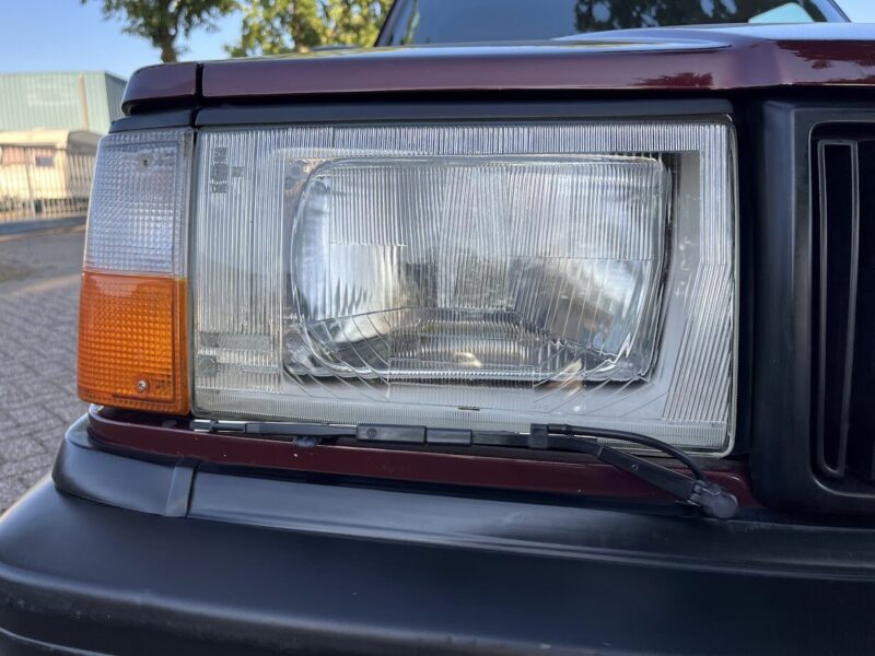 1993 Volvo 240 Super Polar 1106-34